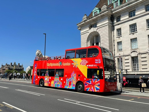 Hop-On Hop-Off London + Thames River Cruise 48-hour Bus + River Cruise